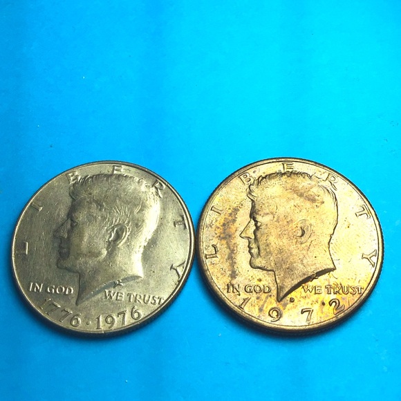 Bicentennial and 1972 Kennedy Half Dollar Coins circulated clad copper nickel - Picture 1 of 2